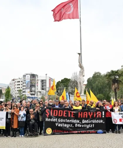 İzmir'de güvenli eğitim eylemi