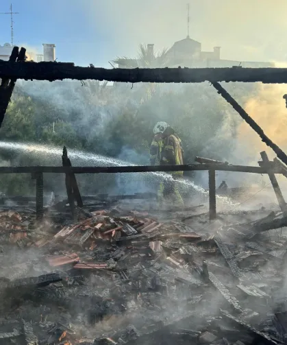 İzmir'de itfaiyenin hızlı müdahalesi faciayı önledi