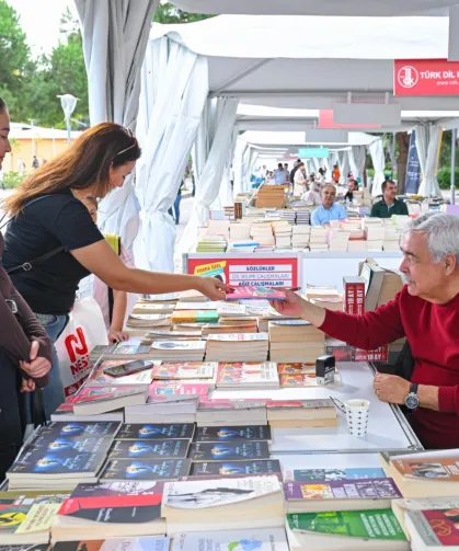 İzmir'de İZKİTAP günleri başlıyor