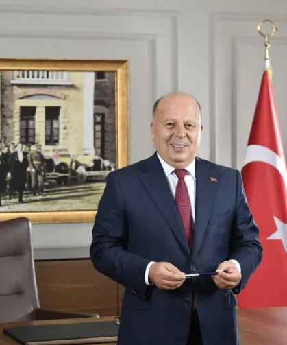 Yüreğir'de görevden uzaklaştırılan Demirçalı'dan sert tepki!