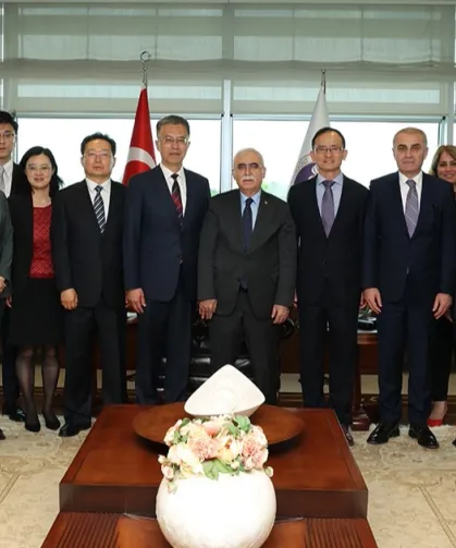 Çin Yüksek Halk Mahkemesi heyeti AYM'de