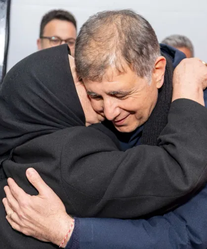 Emekli 'açız' dedi, Büyükşehir el uzattı