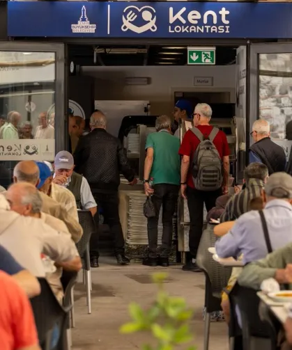 İzmir'de Kent Lokantaları'nda 19 Mayıs'a özel ücretsiz yemek