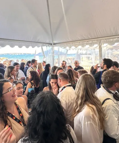 Türkiye standına Cannes'da yoğun ilgi
