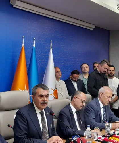 Bakan Tekin Bursa'da eğitimde dönüşümü anlattı