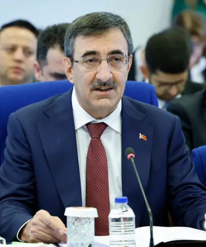 Cevdet Yılmaz: İşsizlik 36 aydır tek hanede