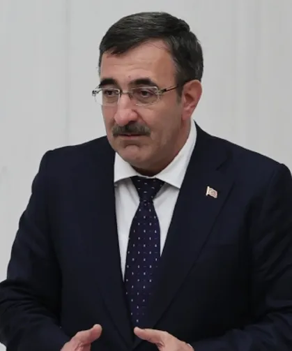 Cevdet Yılmaz: Türkiye ekonomisi küresel risklere rağmen dayanıklılığını koruyor