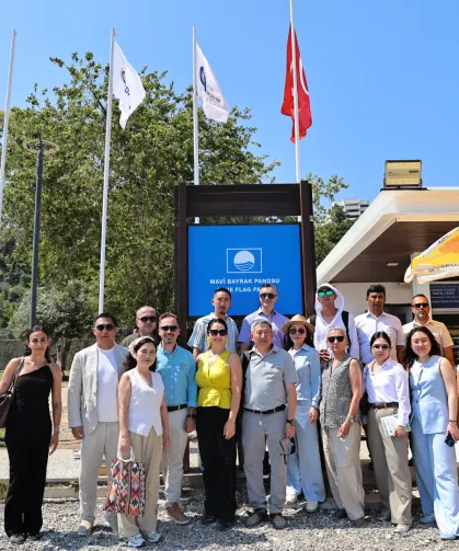 Kırgız heyet Antalya'nın mavi bayraklı plajlarını inceledi