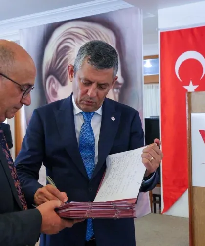 Özgür Özel, YENİ Parti'nin Genel Başkanı seçildi