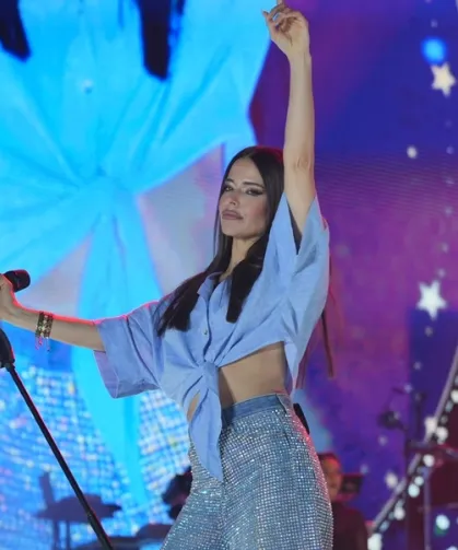 Simge'den Vanlı hayranlarına unutulmaz konser