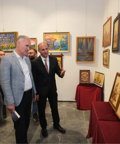 Yüksel Kılıçoğlu'nun kişisel sergisi İnegöl Kent Müzesi'nde açıldı