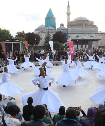 23. Uluslararası Konya Mistik Müzik Festivali tüm coşkusuyla sürüyor