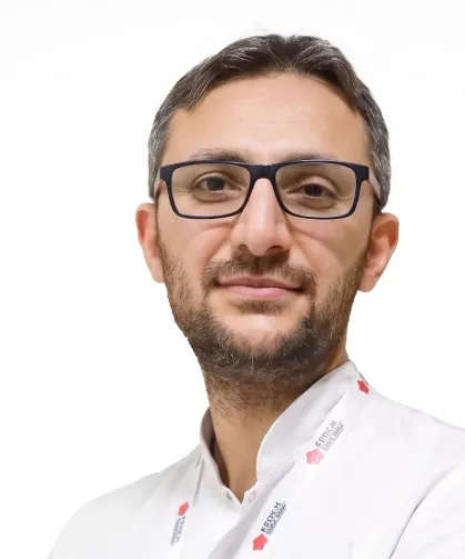 Kalp krizi genç yaşta da görülebiliyor... Risk faktörleri erken dönemde kontrol altına alınmalı