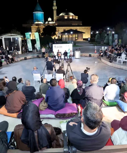 Konya'da 15. Uluslararası Mevlânâ Şiir Şöleni