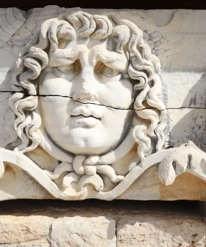 Medusa'nın antik dünyadaki gizemli rolü... Medusa'nın binlerce yıllık koruyucu sırrı