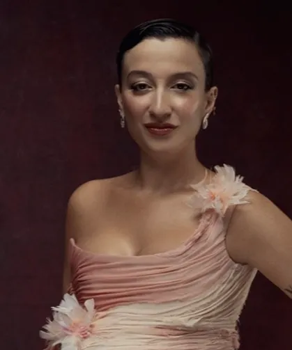 Melike Şahin'den yeni tekli 'Ölmem Ölemem'