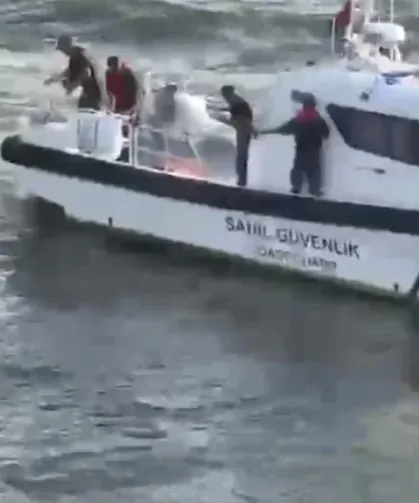 Samandağ'da rip akıntısına kapılan 2 kişi kurtarıldı
