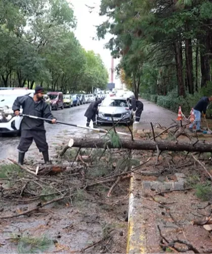 Beylikdüzü'nde yoğun yağış öncesi seferberlik