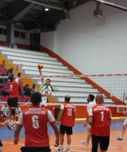 Kamu Spor Oyunları'nda voleybol heyecanı başladı