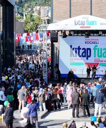 Nadir eserler Kocaeli Kitap Fuarı'nda müzayedeye çıkıyor