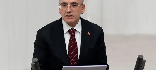 Bakan Şimşek: Akaryakıttaki artışın vergi yükünü geçici hafifletiyoruz