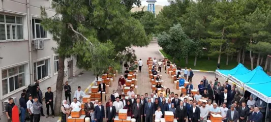 Mardin'de bin üreticiye 8 bin arı kovan desteği