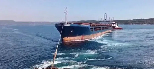 Çanakkale Boğazı'nda 142 metrelik gemi emniyete alındı