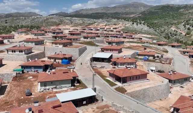 Adıyaman'ın Zey Köyü yeniden kuruldu