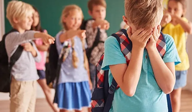 Aile ve UNİCEF, dijital tehditler ve akran zorbalığını konuşacak