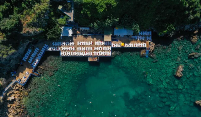 Antalya'nın falezlerinde 'mavi' gurur