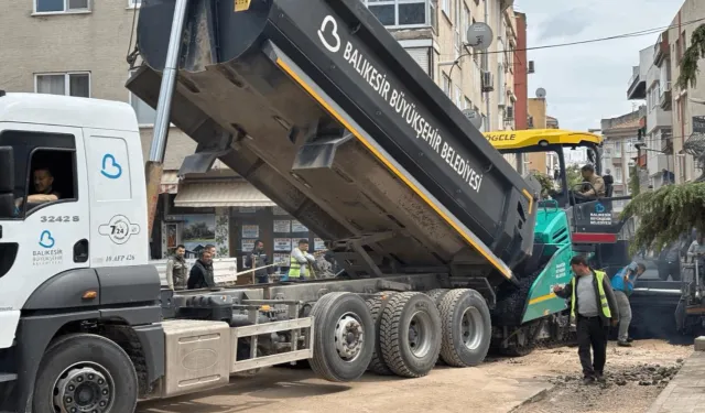 Balıkesir Büyükşehir'den Erdek'e özel mesai