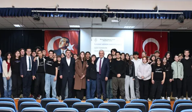 Başkan Özdemir'den liselilere 'umutlarınızı bırakmayın' mesajı