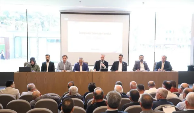 Bursa İnegöl Belediyesi’nde muhtarlarla istişare toplantısı