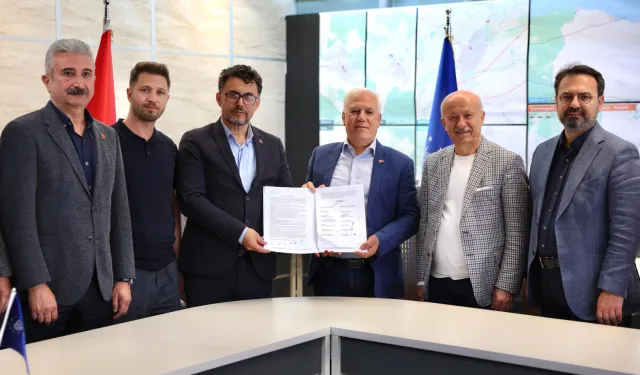 Bursa'da grev sona erdi! BURULAŞ ile Demiryol-İş arasında toplu iş sözleşmesi imzalandı!