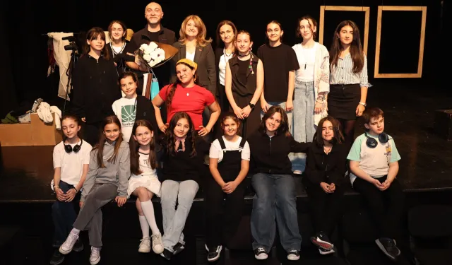Bursa'da Nilüferli drama öğrencilerinden renkli final