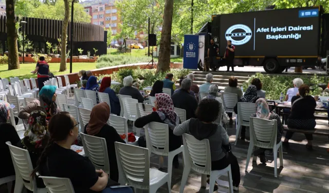 Bursa'dan mahallelerde 'halk sağlığı ve afet bilinci' eğitimi