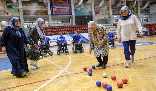 İzmir Boccia takımının görünmez kahramanları... Fedakâr anneler çocukların en büyük destekçisi