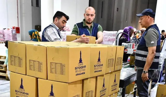 İzmir Büyükşehir’den bayramlık gıda kolisi desteği