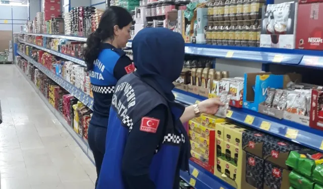 Kocaeli zabıtasından market denetimi