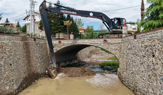 Sakarya Hendek'te dere ıslah çalışmaları tamamlandı