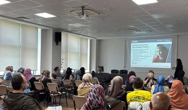 Sakarya'da ebeveyn-çocuk ilişkisi konuşuldu