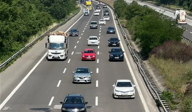 Anadolu Otoyolu’nda bayram trafiği başladı