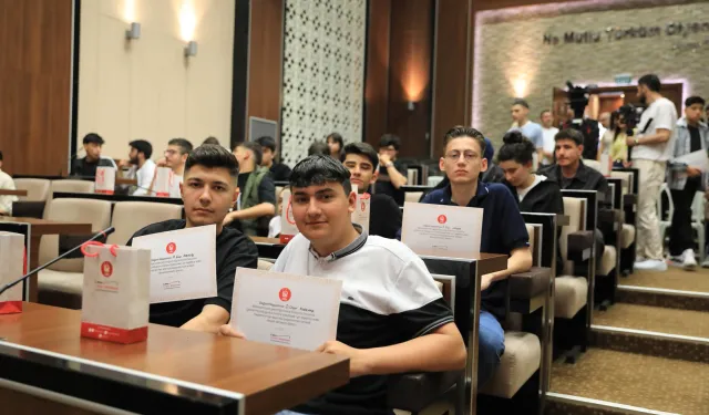 Ankara Keçiören Belediyesi'nde stajyerlere anlamlı veda