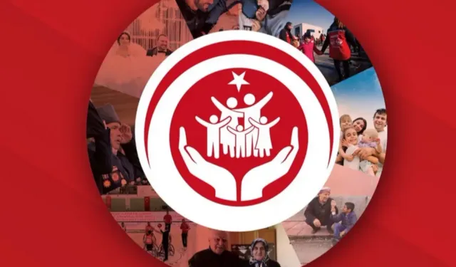Bakanlıktan örnek yaklaşım... Panoya zarar veren gençlerle sağduyulu çözüm