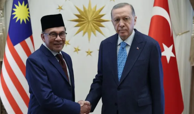 Cumhurbaşkanı Erdoğan, Malezya ve Ermenistan ile görüştü