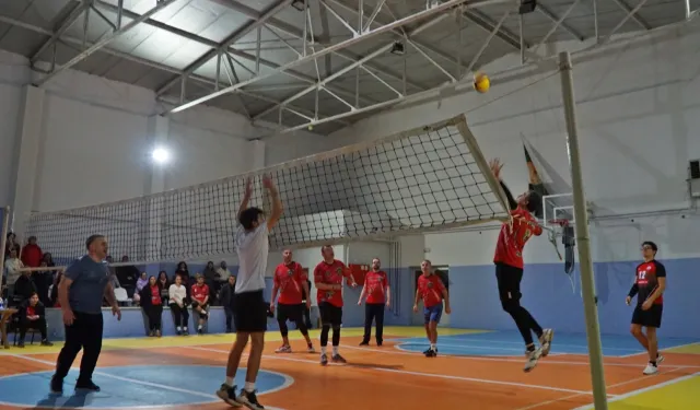 Keşan DOÇEK, Edirne Voleybol Turnuvası’nda parkeye çıkıyor