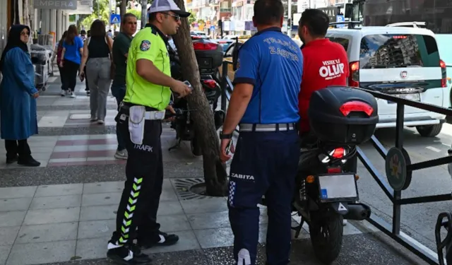 Manisa Büyükşehir'den kaldırım işgallerine geçit yok!