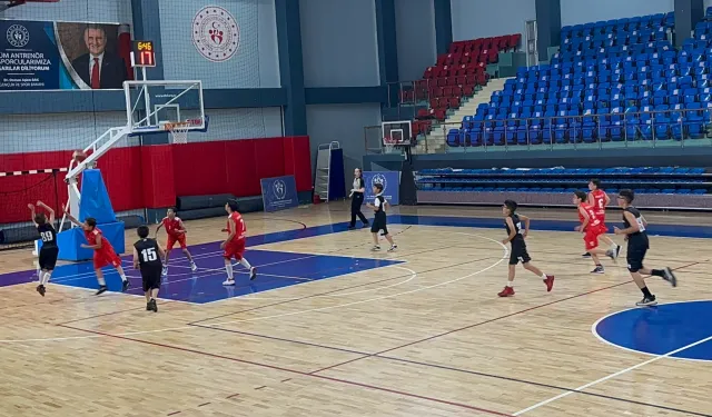 U12 Erkekler Yerel Lig maçları başladı