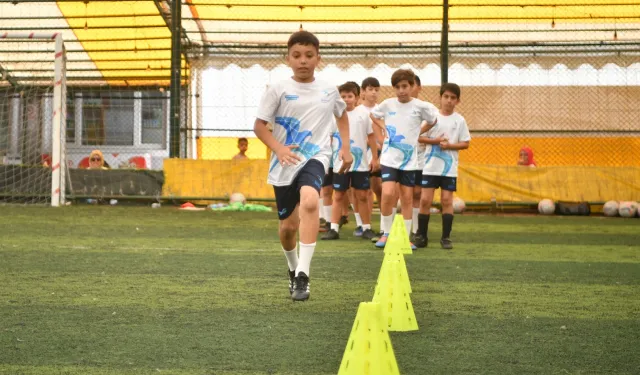 İstanbul Beylikdüzü’nde yaz spor okulları başladı