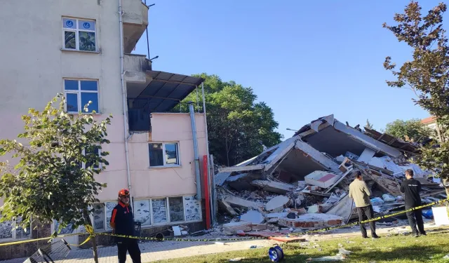 Bursa, Balıkesir'de depremin yaralarını birlikte sarıyor